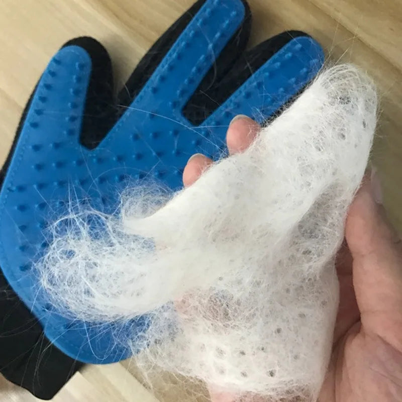 Revolutionize Pet Grooming with Our Versatile Cat Grooming Glove - Ideal for Cats and Dogs!