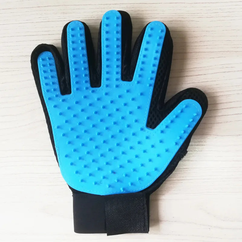 Revolutionize Pet Grooming with Our Versatile Cat Grooming Glove - Ideal for Cats and Dogs!