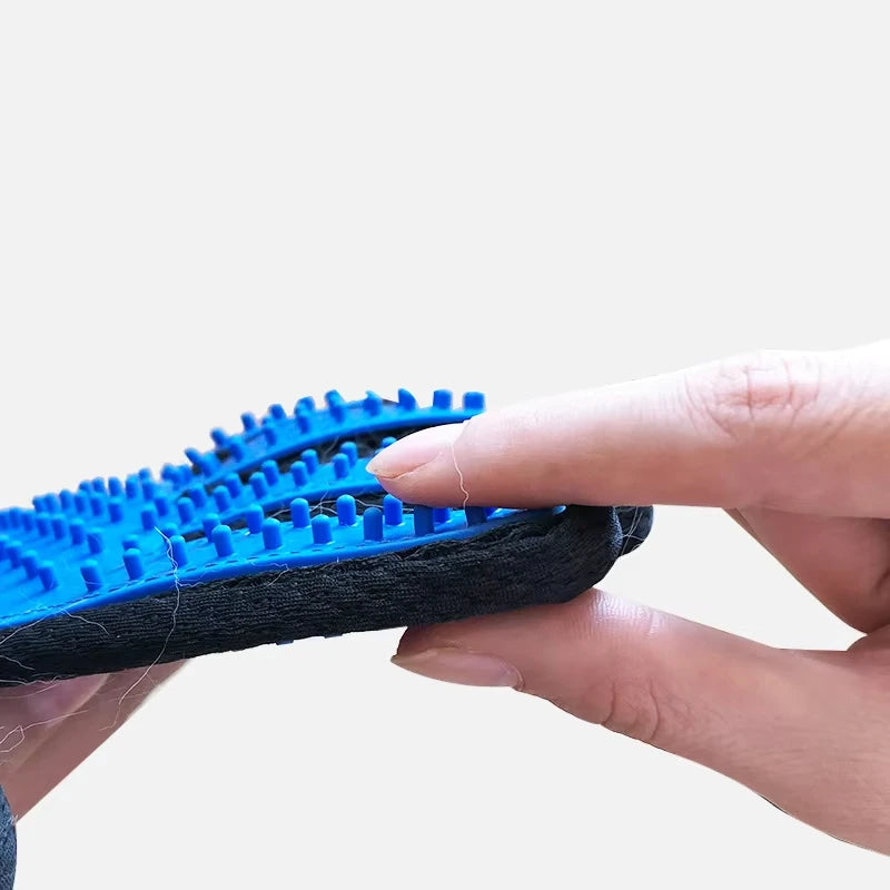Revolutionize Pet Grooming with Our Versatile Cat Grooming Glove - Ideal for Cats and Dogs!